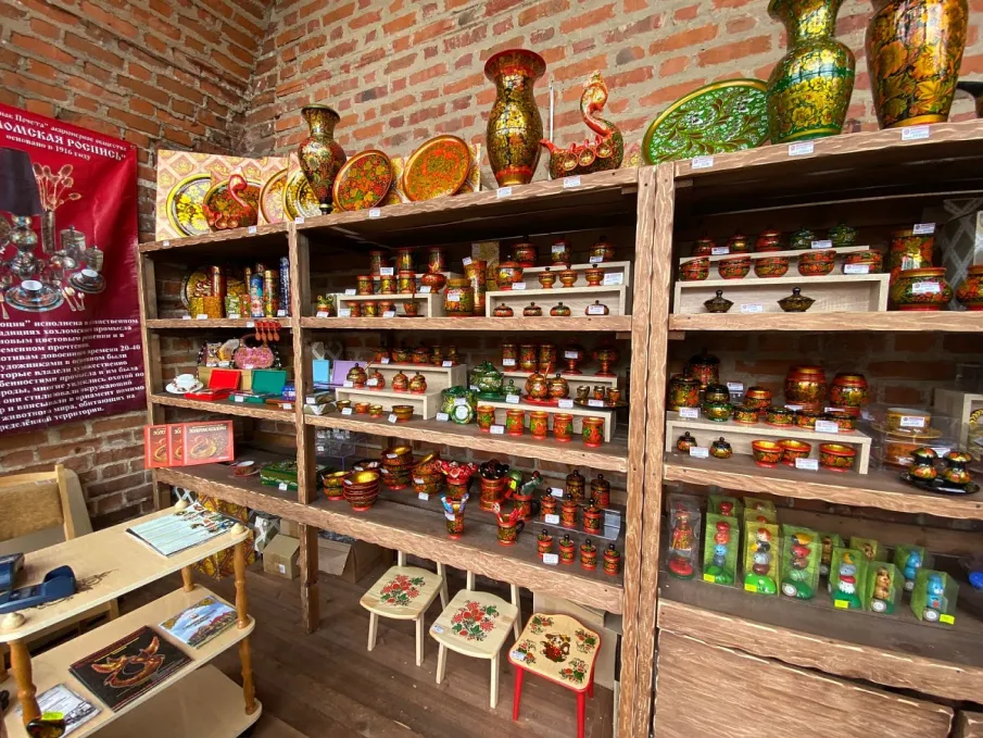 В Нижегородском кремле открылся фирменный магазин «Хохломская роспись»