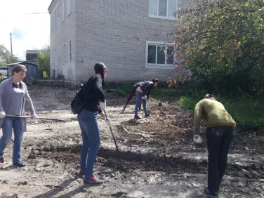Фото ул.Заводской: субботники