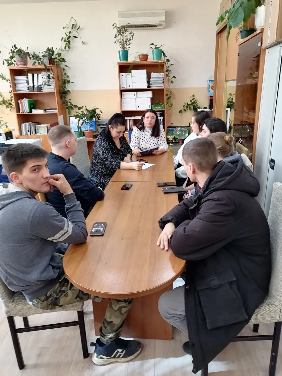 Встреча с лицами из числа детей-сирот по разъяснению законодательства об обеспечении жилыми помещениями