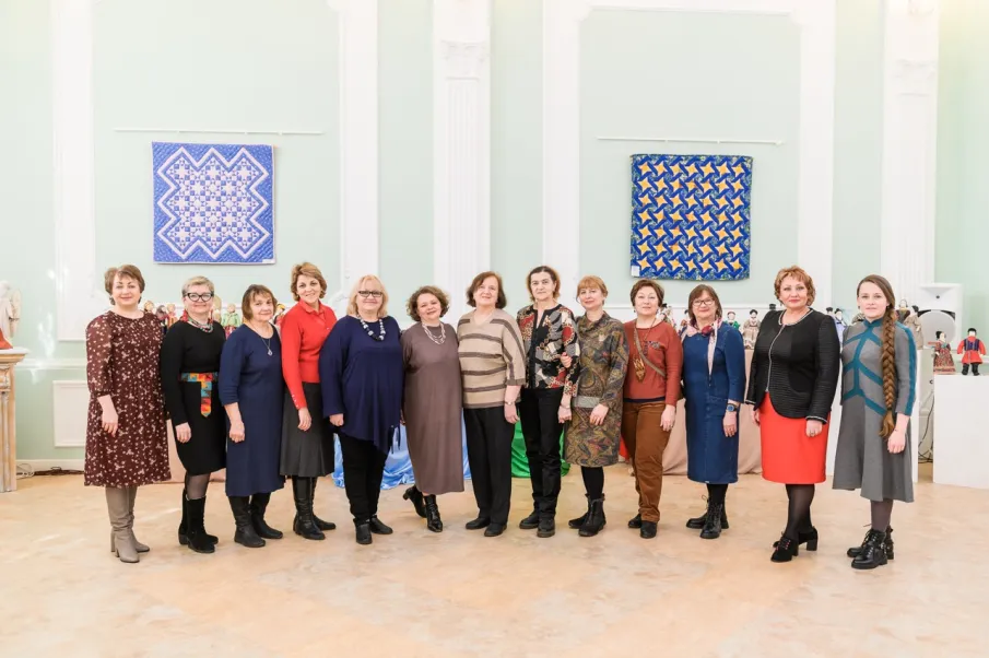 Выставка народного творчества «Куклы дома засиделись»