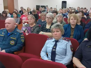 Расширенное заседание комиссии по делам несовершеннолетних и защите их прав